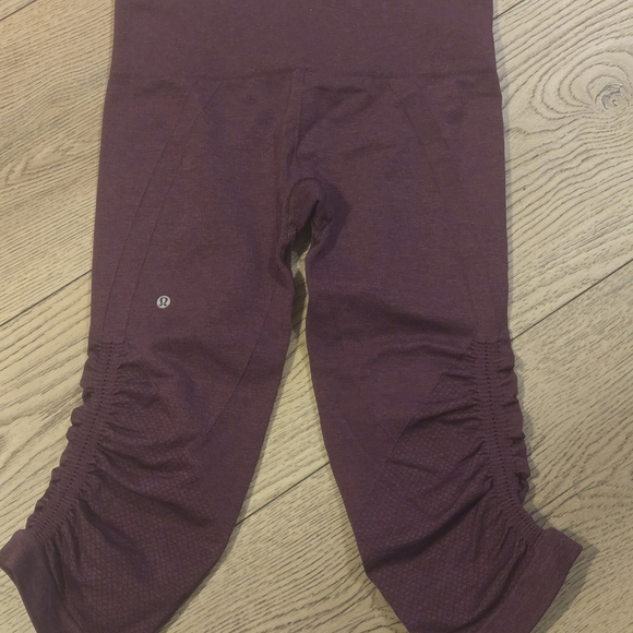 Lululemon Athletica Burgundy Capris - Picture 2 of 8